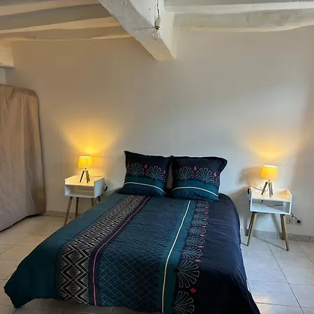 Appartement Situe Au Coeur De *